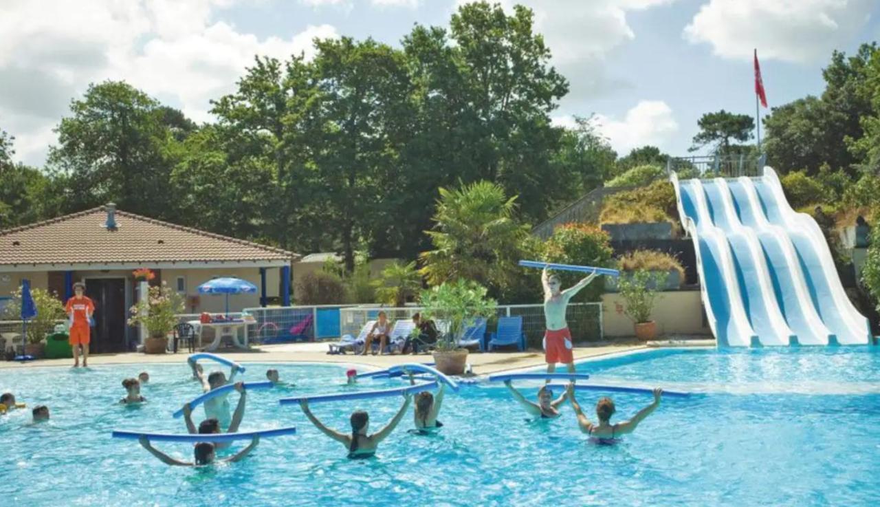 4 Star Village Cozy Chalet Near Beach サン・ブルヴァン・レ・パン エクステリア 写真