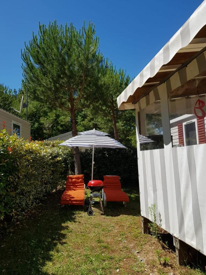 4 Star Village Cozy Chalet Near Beach サン・ブルヴァン・レ・パン エクステリア 写真