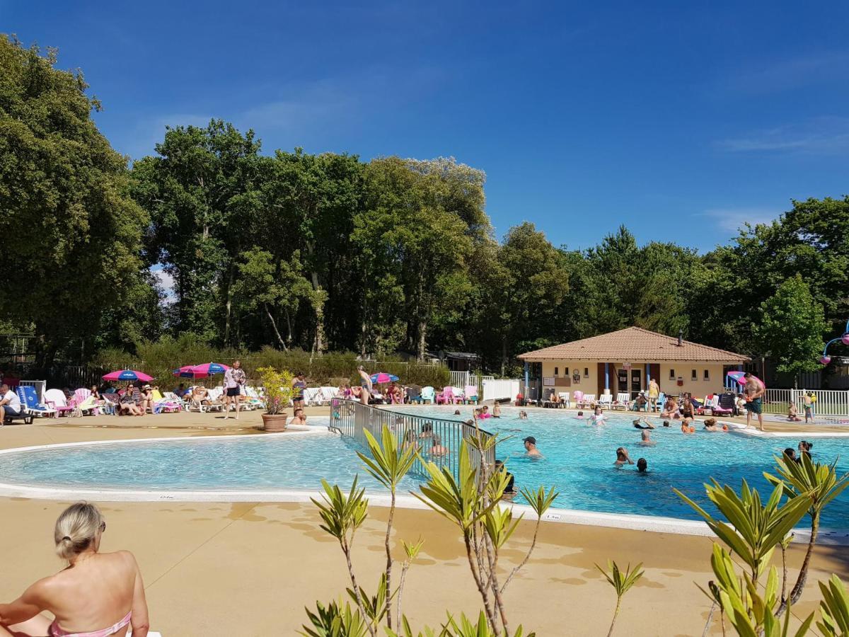 4 Star Village Cozy Chalet Near Beach サン・ブルヴァン・レ・パン エクステリア 写真