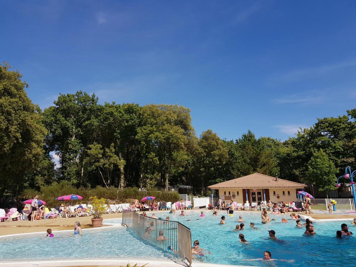 4 Star Village Cozy Chalet Near Beach サン・ブルヴァン・レ・パン エクステリア 写真